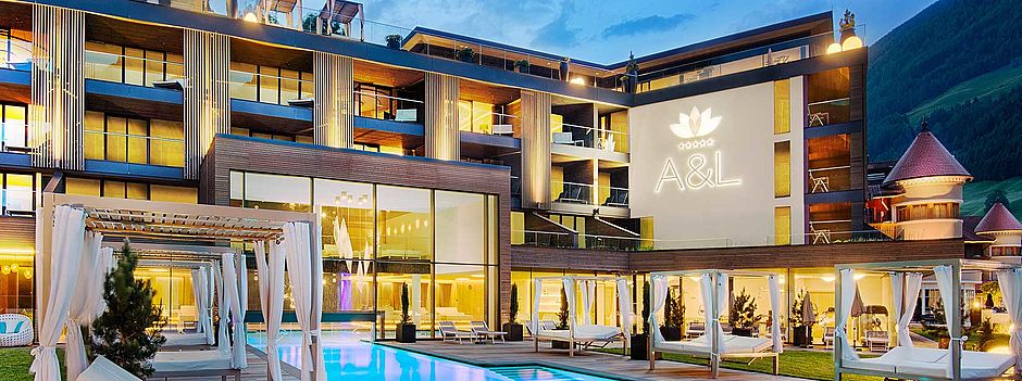 Alpenschlössl & Linderhof Wellnessresort ****S Ahrntal Hochpustertal / Kronplatz, Südtirol - Wellness- & Spa-Hotel, Wanderhotel, Bikehotel, Skihotel, Familienhotel Alpenschlössl & Linderhof Wellnessresort ****S Ahrntal Hochpustertal / Kronplatz, Südtirol - Wellness- & Spa-Hotel, Wanderhotel, Bikehotel, Skihotel, Familienhotel