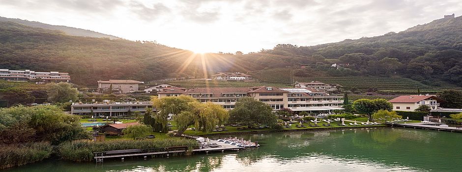 Parc Hotel am See ****S Kaltern am See Kalterersee&nbsp;/&nbsp;Kaltern, Südtirol - Wellness- & Spa-Hotel, Romantische Hotels, Wanderhotel, Gourmethotel, Bikehotel