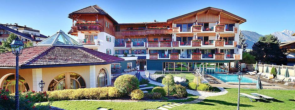 MIRABELL DOLOMITES HOTEL – LUXURY . AYURVEDA & SPA    ***** Olang Hochpustertal&nbsp;/&nbsp;Kronplatz, Südtirol - Golfhotel, Wellness- & Spa-Hotel, Wanderhotel, Gourmethotel, Romantische Hotels, Spahotel, Designhotel, Skihotel