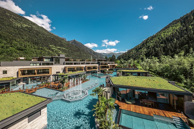 Quellenhof See Lodge ***** St. Martin in Passeier , Südtirol - Gourmethotel, Wellness- & Spa-Hotel, Romantische Hotels, Golfhotel, Wanderhotel, Spahotel